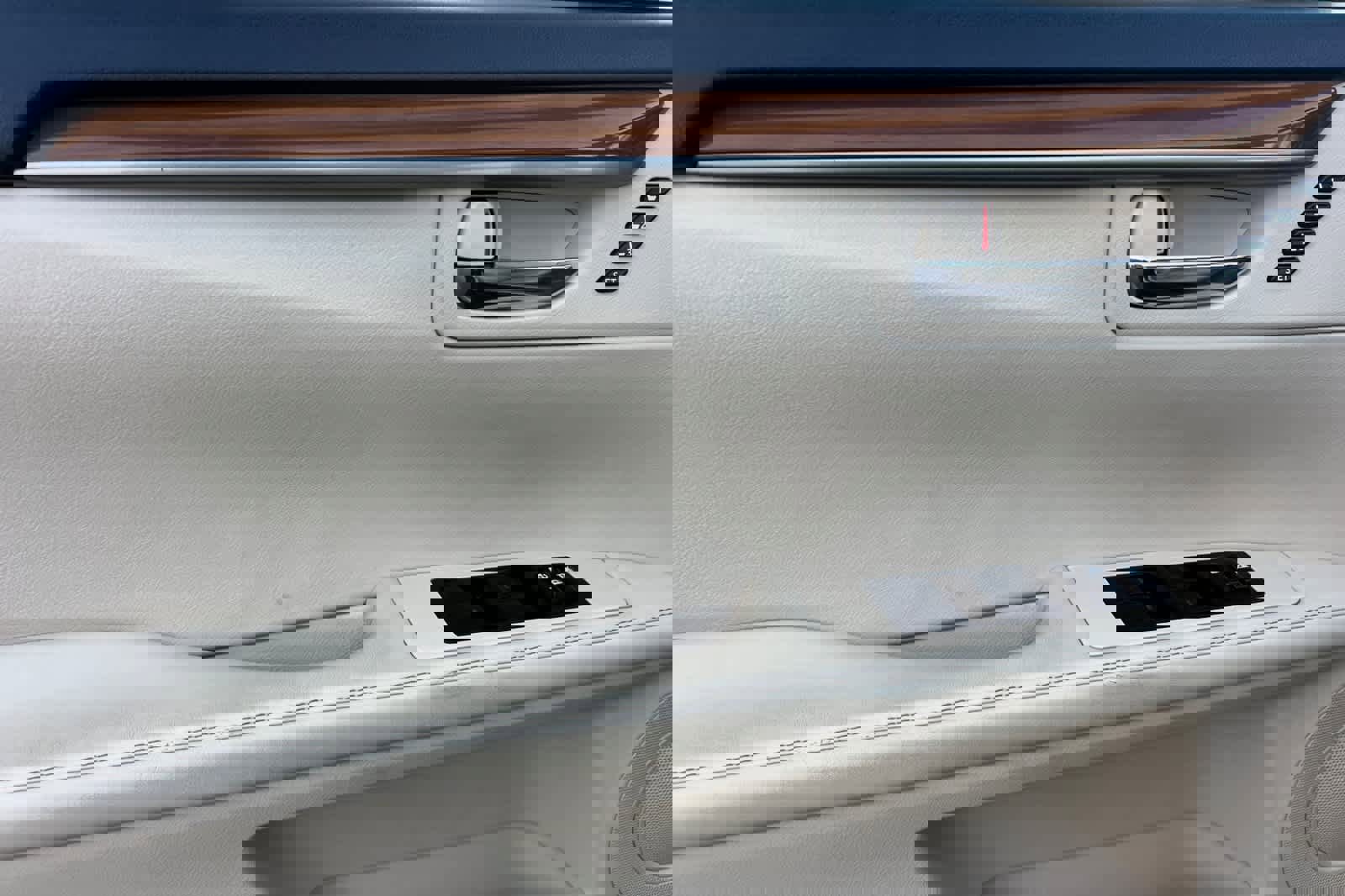 Used 2014 Lexus ES 300h image 12