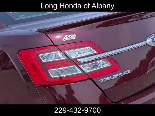Used 2018 Ford Taurus Limited FWD image 10
