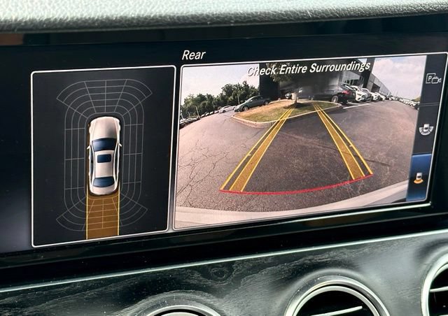 Certified 2017 Mercedes-Benz E 300 4MATIC image 28