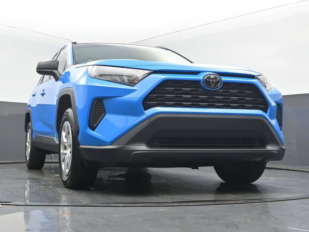 Used 2019 Toyota RAV4 LE w/ All Weather Liner Package AWD/4WD image 52