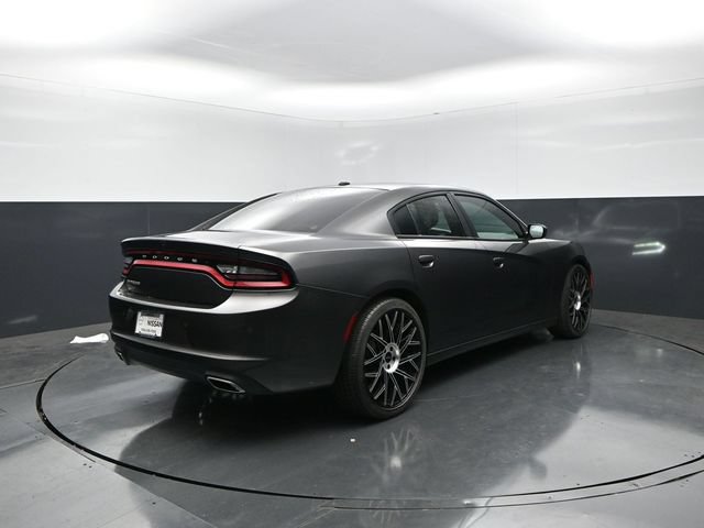 Used 2019 Dodge Charger SXT w/ Leather Interior Group RWD image 8