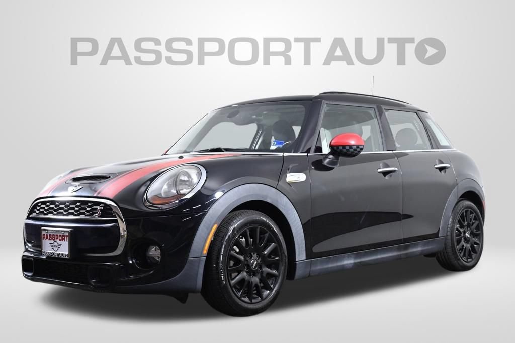 Used 2017 MINI Cooper S FWD image 1