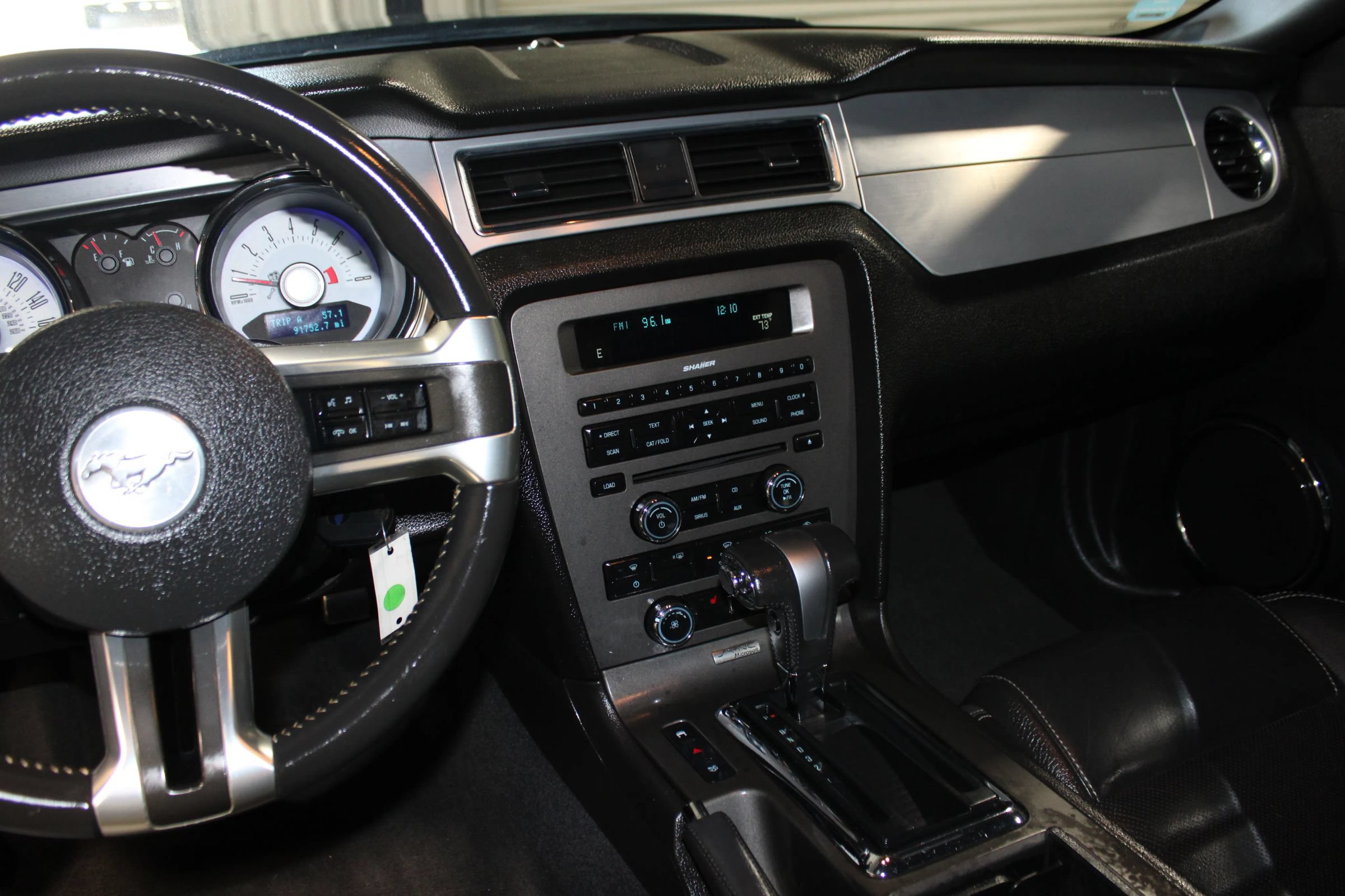 Used 2011 Ford Mustang GT Premium w/ Comfort Pkg RWD image 14