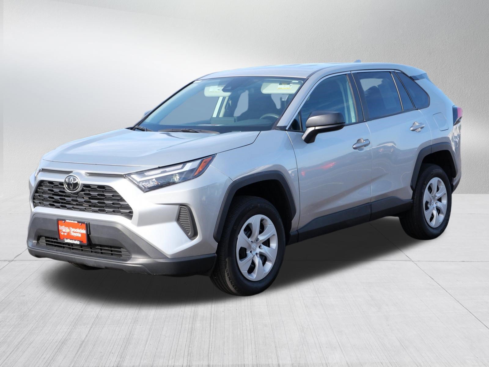 Certified 2025 Toyota RAV4 LE AWD/4WD image 3