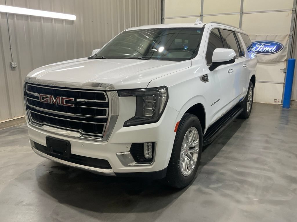 Used 2021 GMC Yukon XL SLT w/ Rear Media and Nav Package RWD image 3