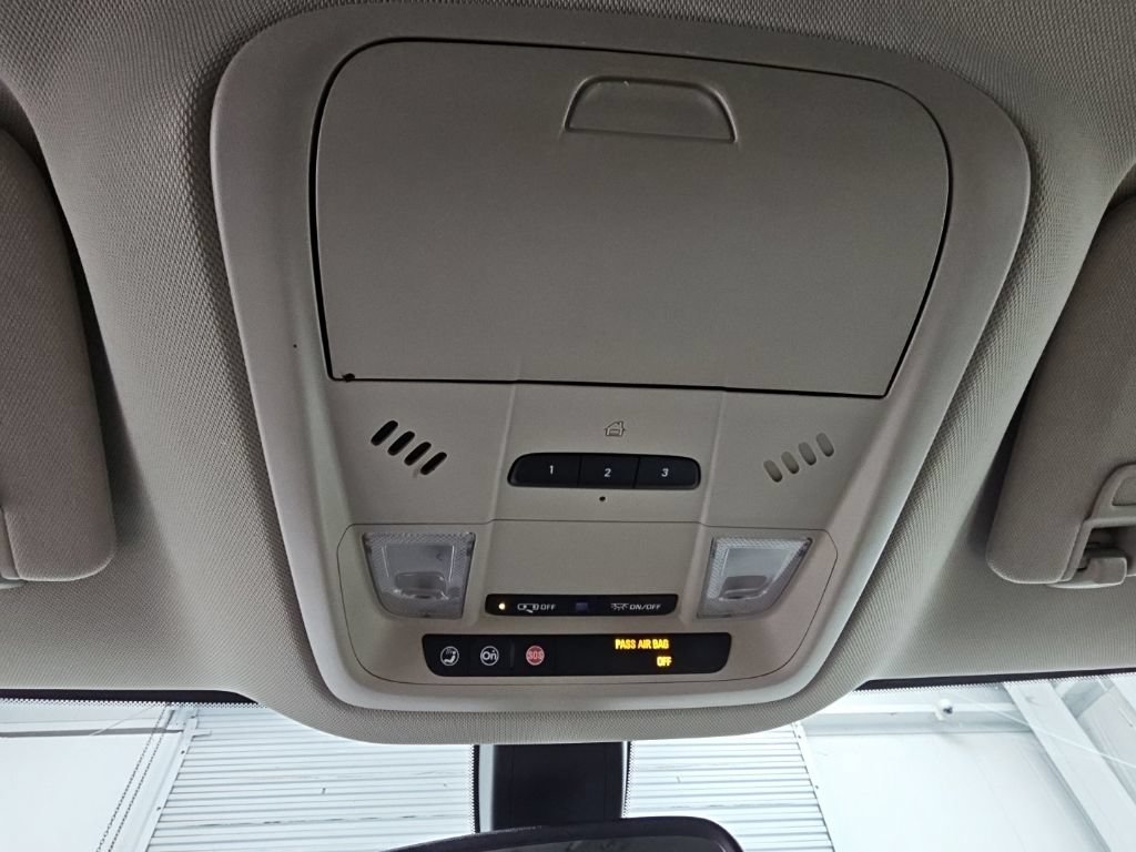 Used 2019 Buick Enclave Essence FWD image 21