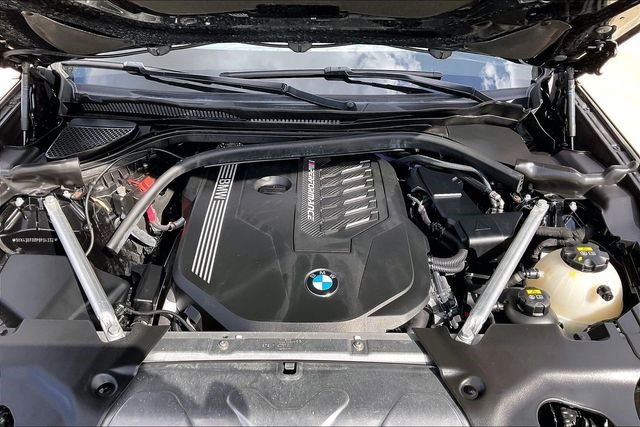 Used 2023 BMW X4 M40i w/ Premium Package image 11