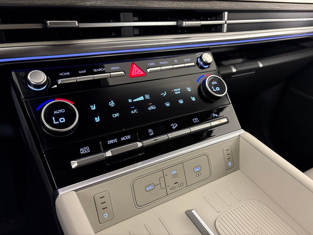 New 2027 Hyundai Santa Fe Limited FWD image 33