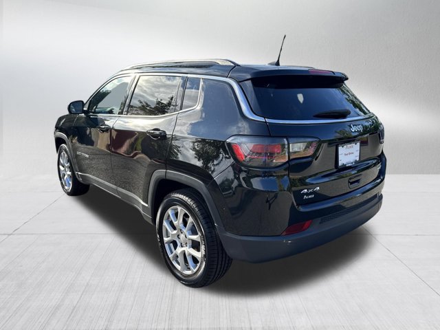 Certified 2023 Jeep Compass Latitude w/ Sun and Sound Group AWD/4WD image 8