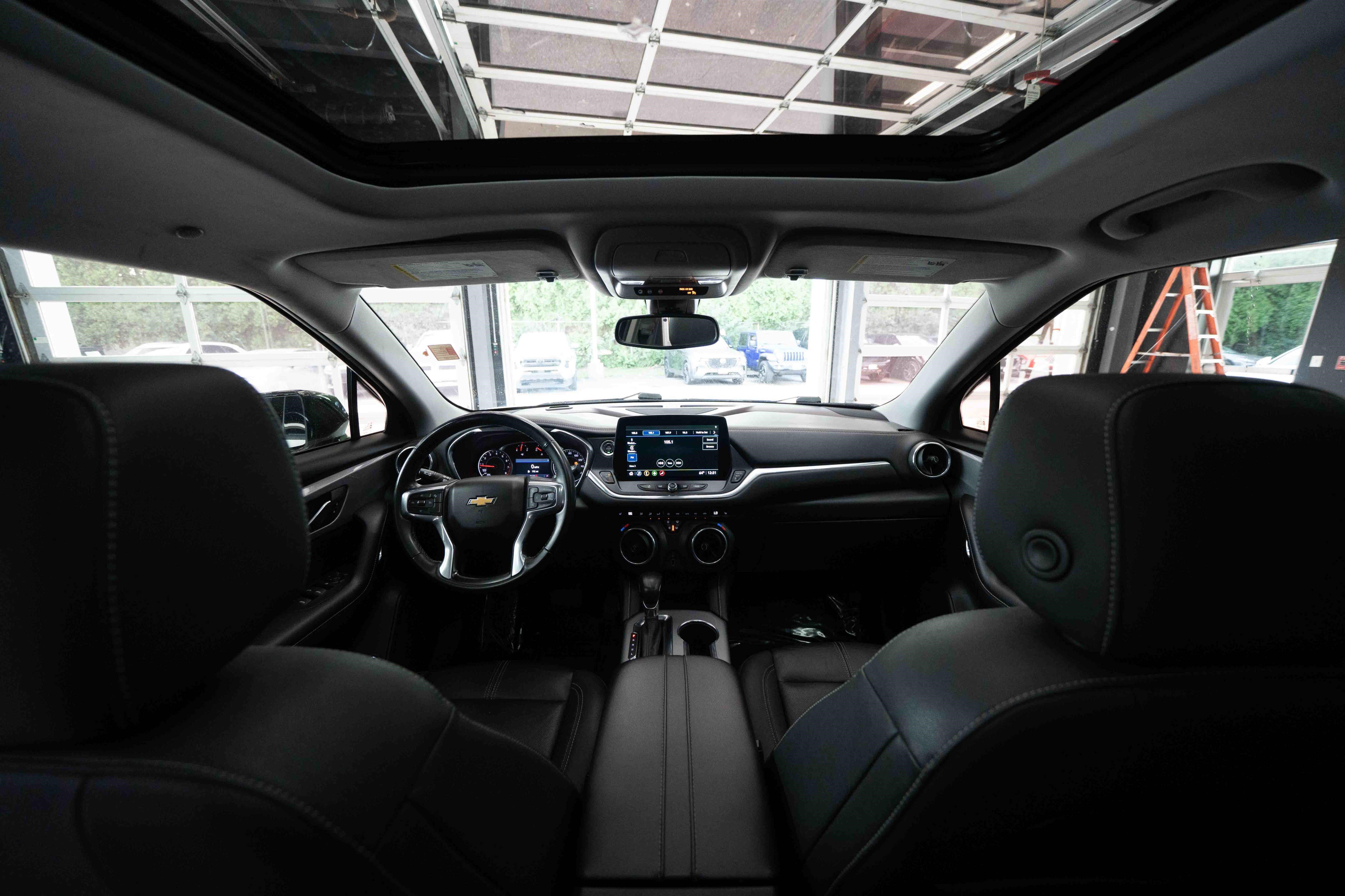 Used 2023 Chevrolet Blazer LT AWD/4WD image 19