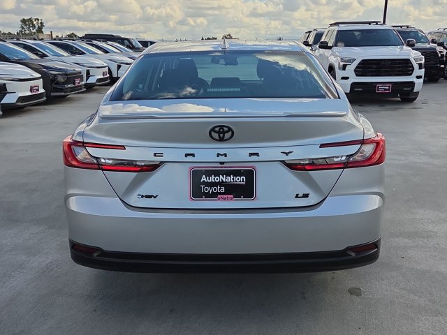Used 2025 Toyota Camry LE FWD image 7