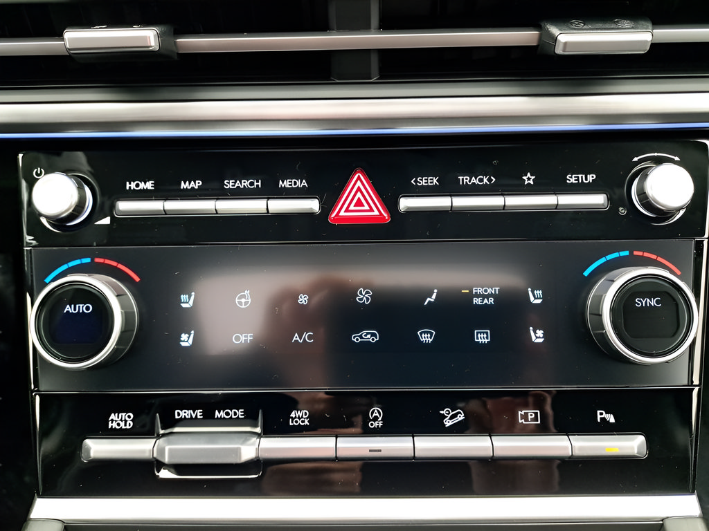 New 2026 Hyundai Santa Fe Limited AWD/4WD image 22