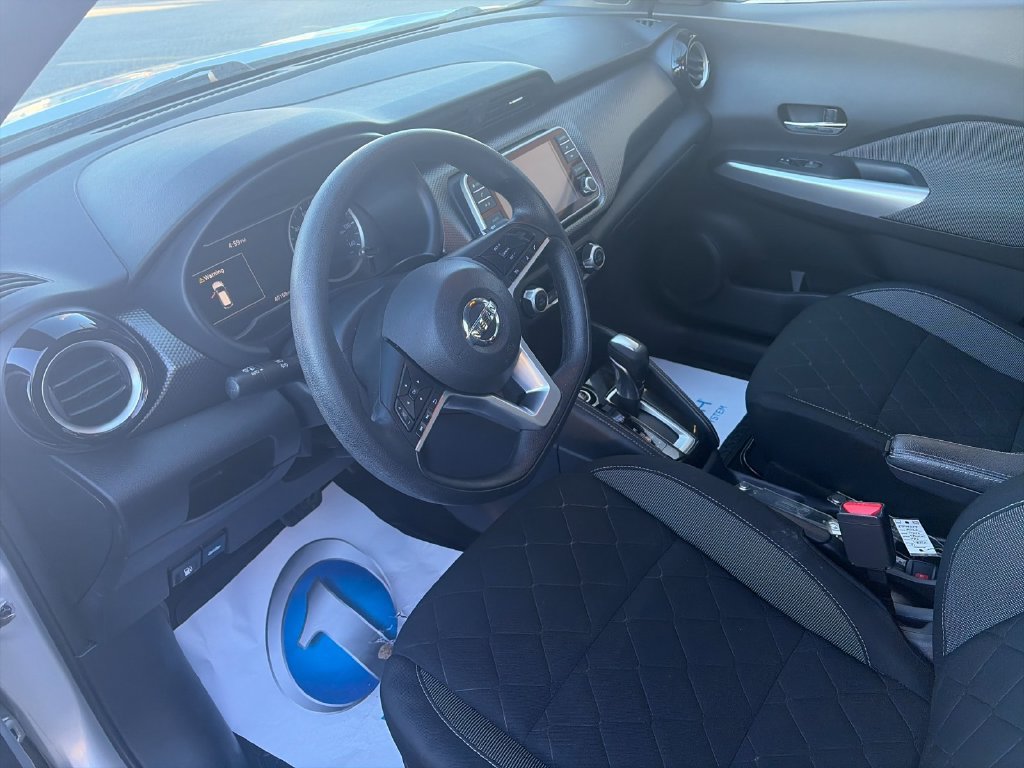 Used 2020 Nissan Kicks SV FWD image 11