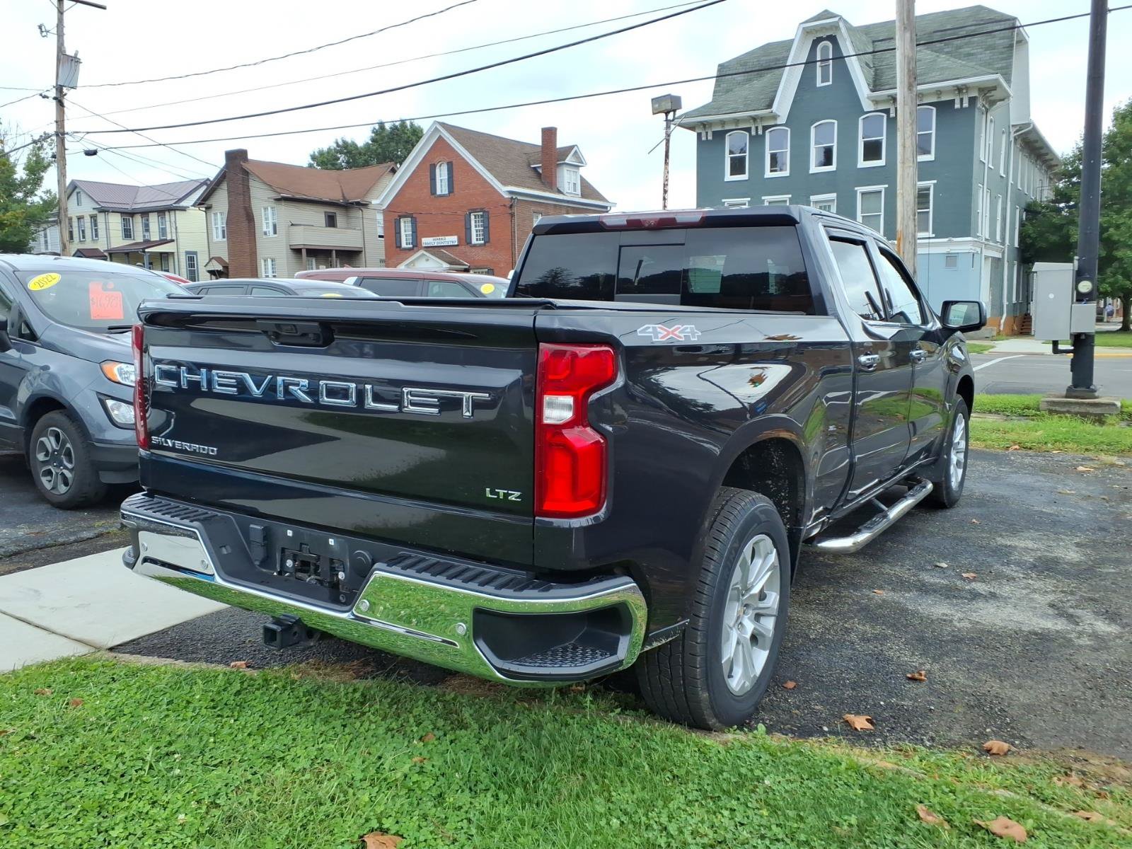 Certified 2022 Chevrolet Silverado 1500 LTZ w/ Technology Package AWD/4WD image 6
