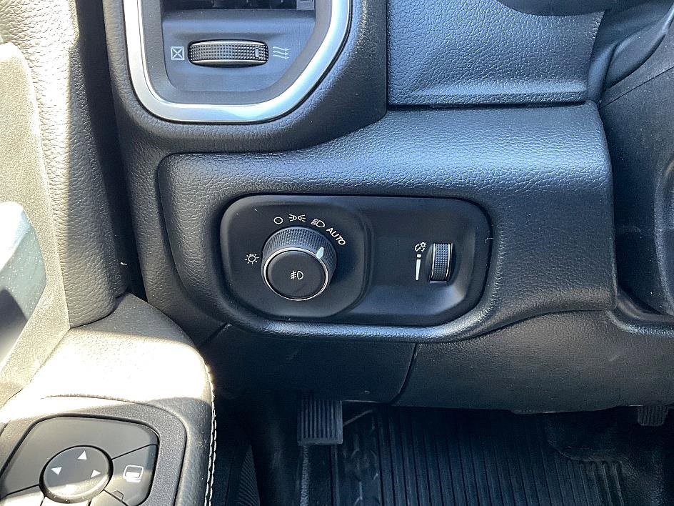 New 2026 RAM 5500 4x4 Crew Cab image 21