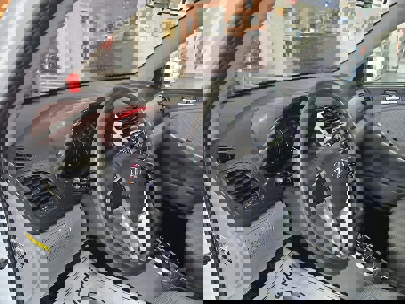 Used 2013 Hyundai Accent GS image 8