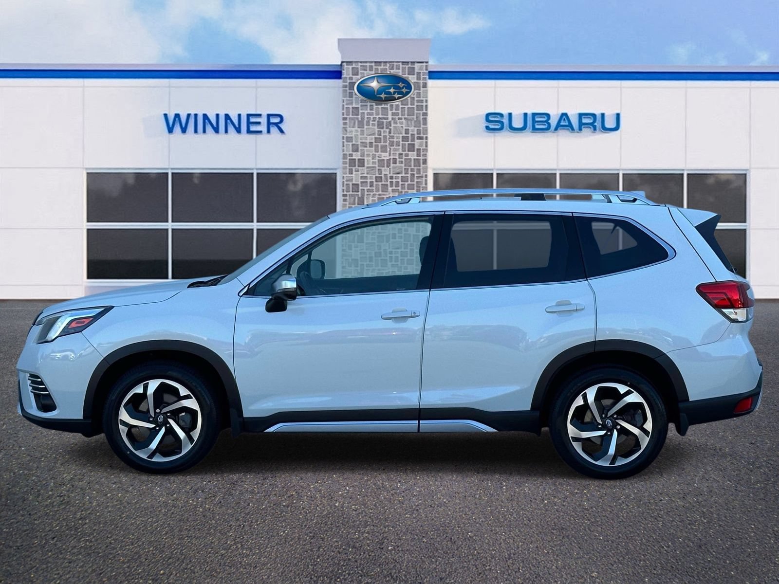 Used 2023 Subaru Forester Touring w/ Popular Package #2 AWD/4WD video 2