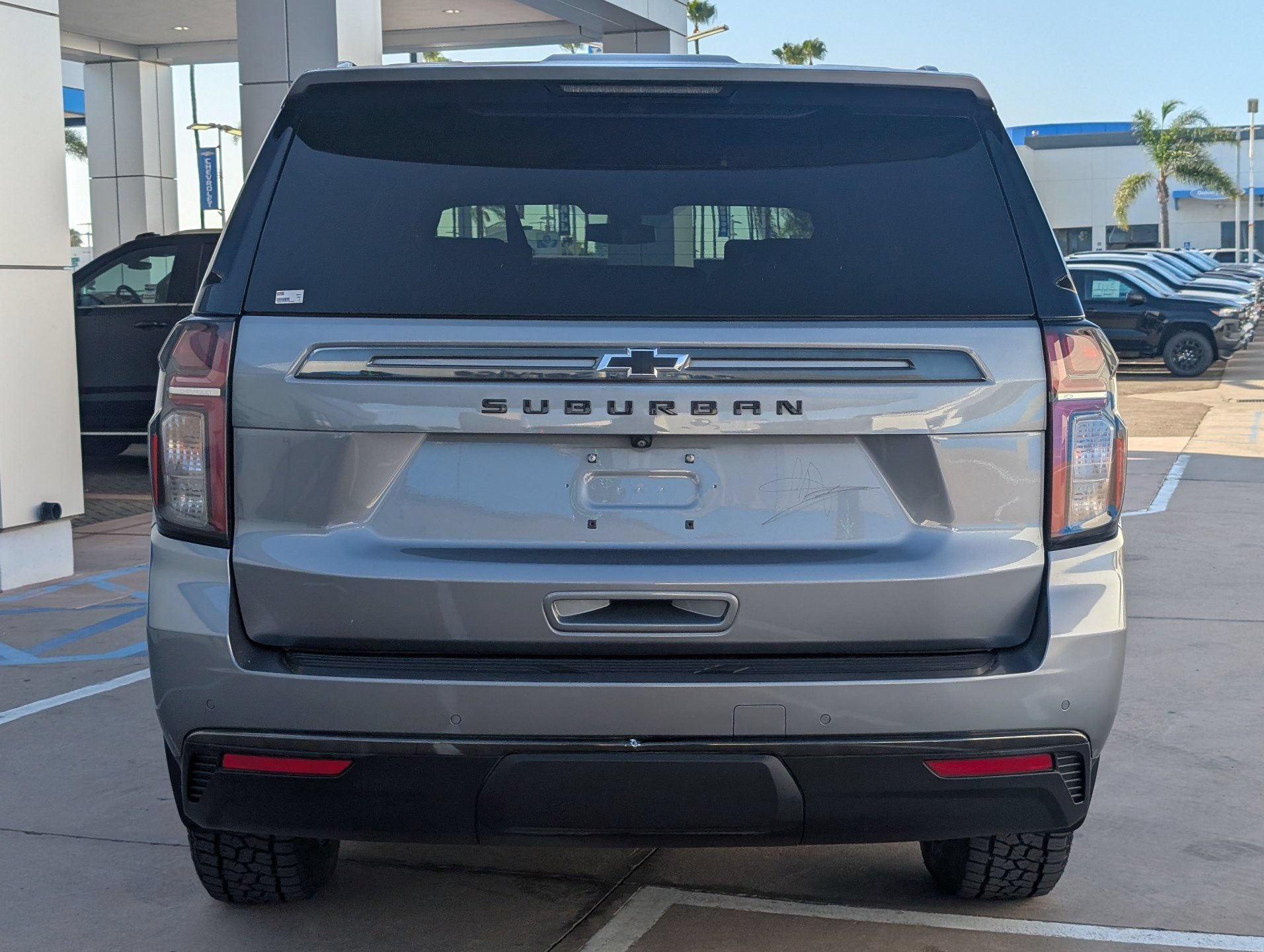Certified 2021 Chevrolet Suburban Z71 w/ Rear Media and Nav Package AWD/4WD image 9