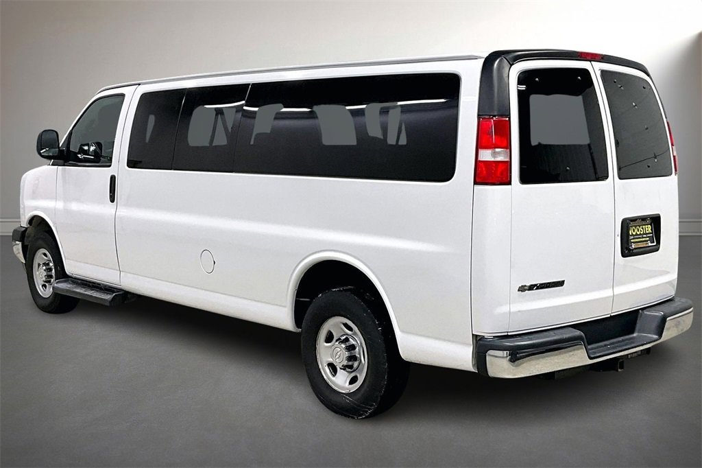 Used 2020 Chevrolet Express 3500 LT w/ LT Preferred Equipment Group image 4