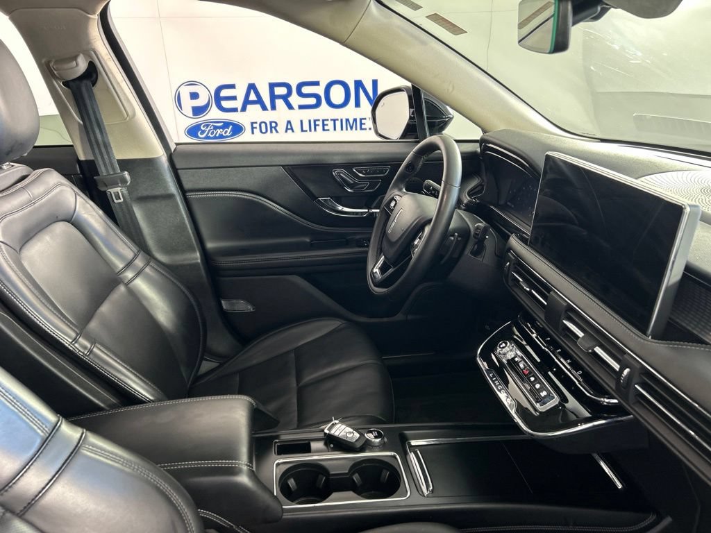 Used 2024 Lincoln Corsair AWD w/ Equipment Group 101A image 18