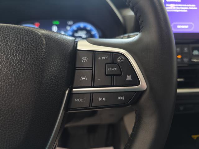Used 2025 Toyota Grand Highlander AWD Hybrid image 16