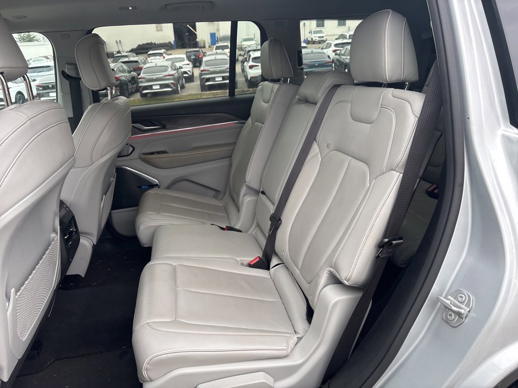 Used 2021 Jeep Grand Cherokee L Overland image 10