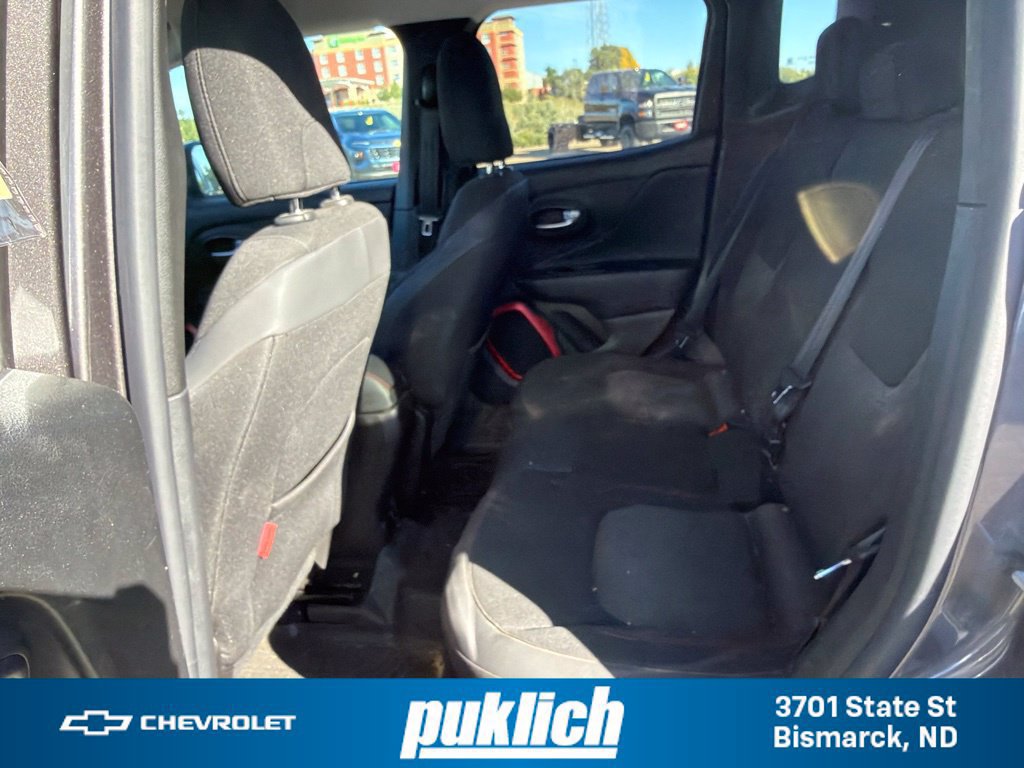 Used 2016 Jeep Renegade Trailhawk AWD/4WD image 23