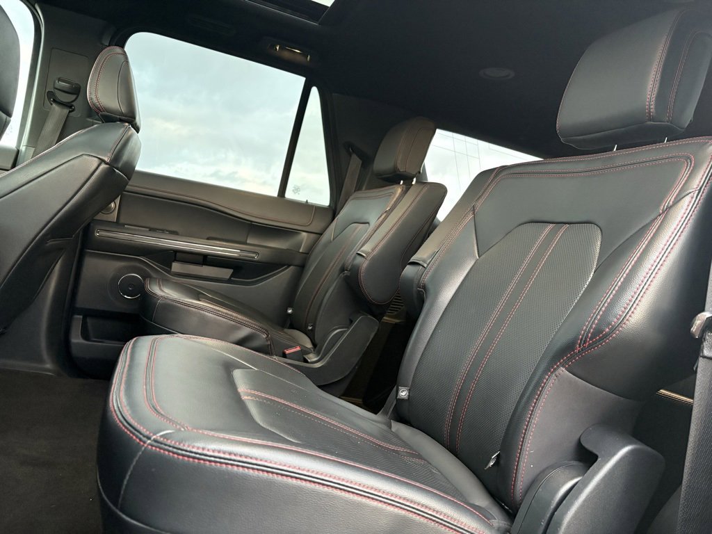 Used 2022 Ford Expedition Max Limited image 21
