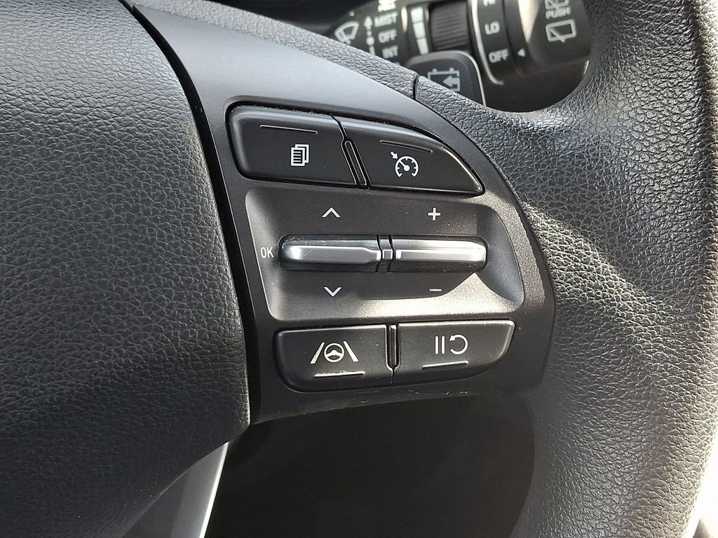 Used 2023 Hyundai Kona SE image 24