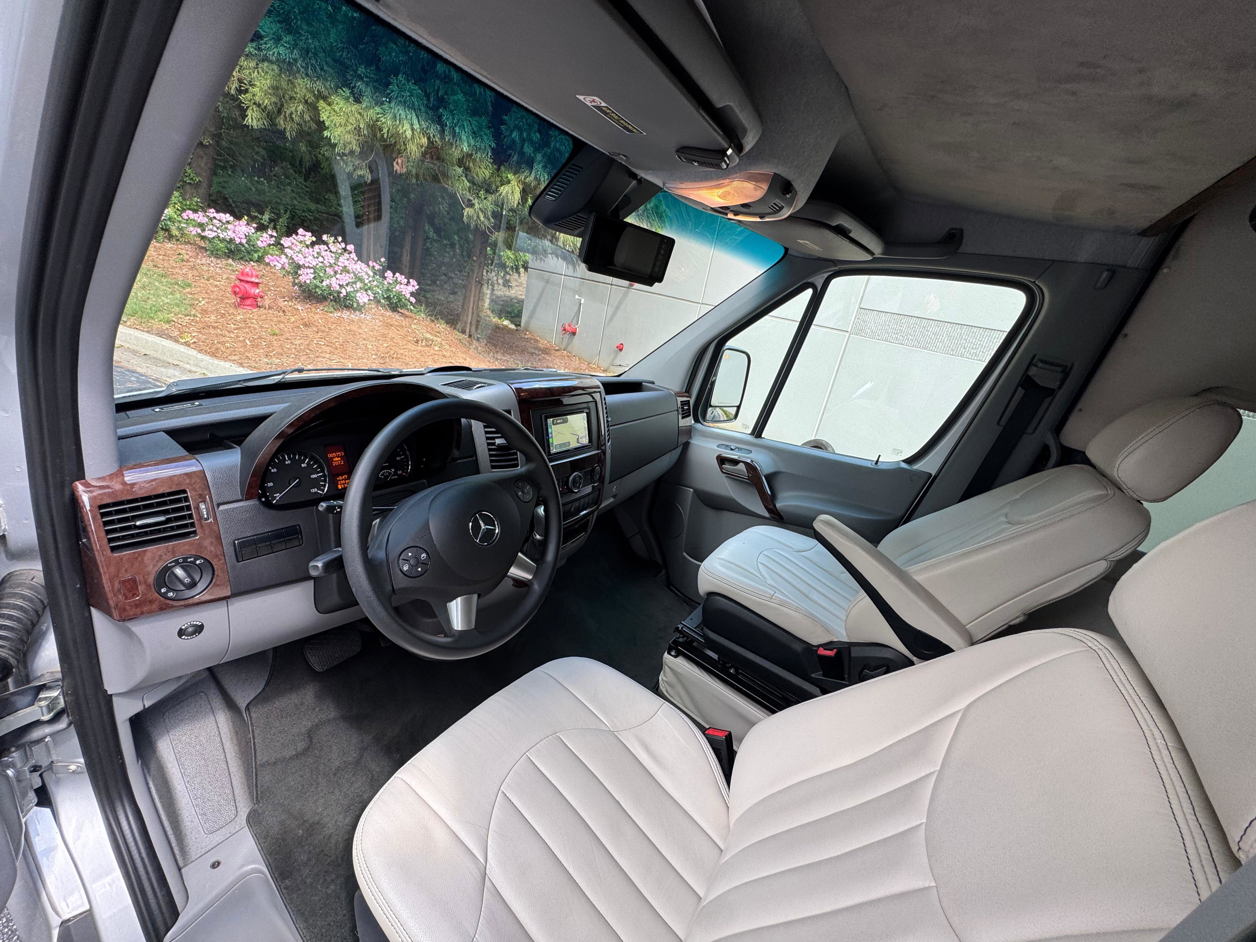 Used 2015 Mercedes-Benz Sprinter 3500 image 23