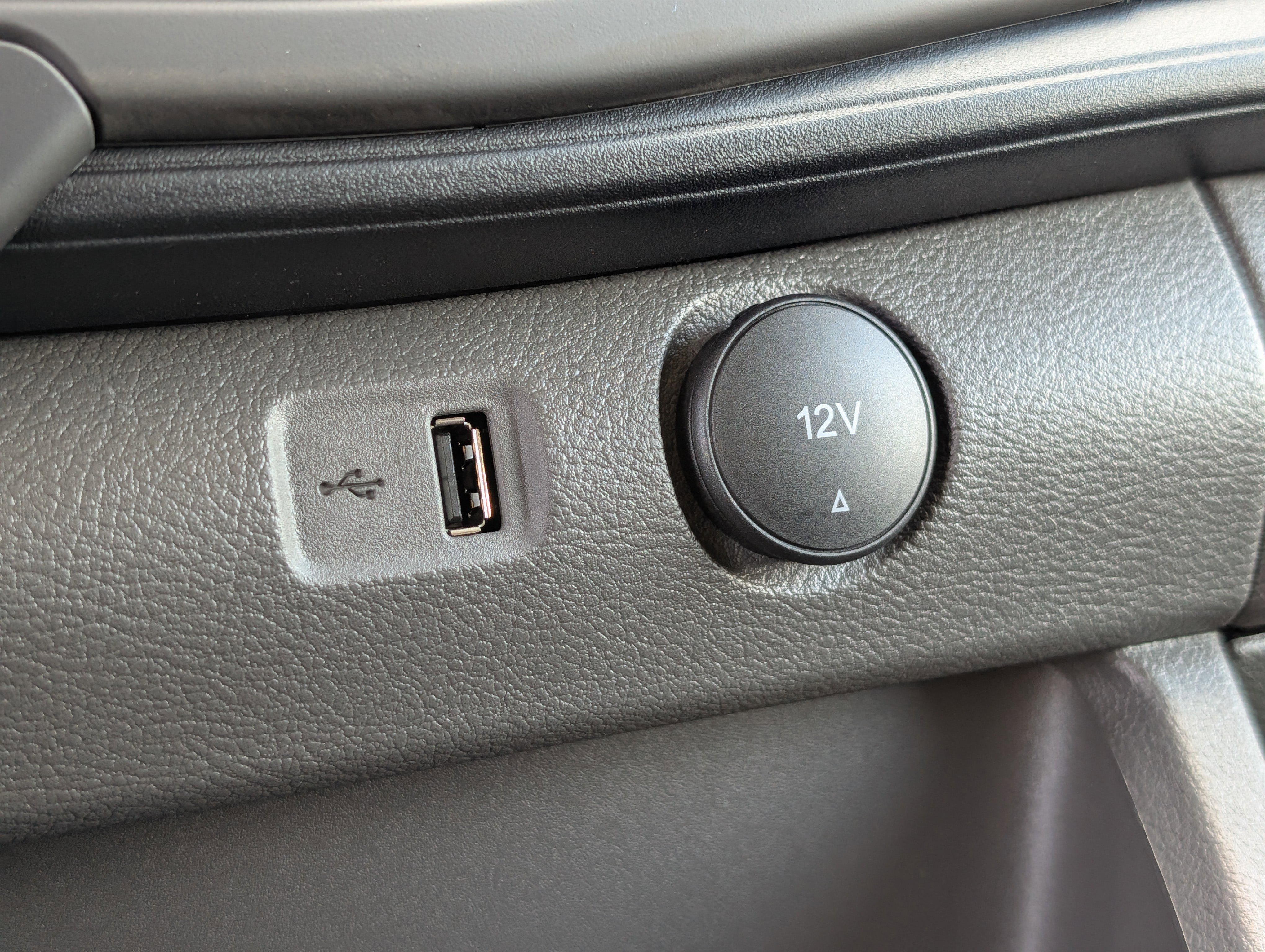 New 2025 Ford Transit 150 XL w/ Load Area Protection Package image 18