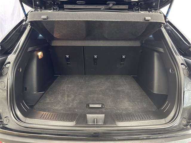 Used 2024 Chevrolet Trax RS w/ Sunroof Package image 24