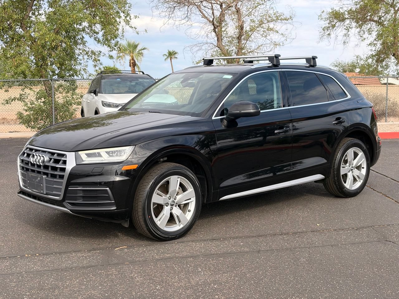 Used 2018 Audi Q5 2.0T Premium Plus w/ Premium Plus Package AWD/4WD image 2