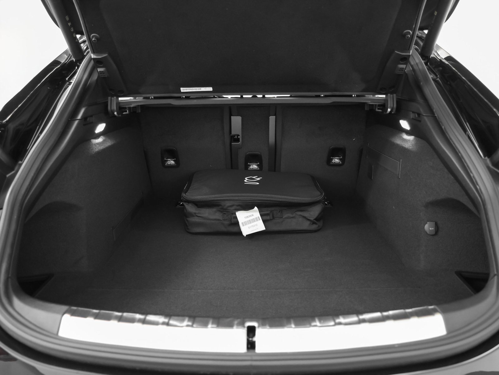 New 2025 Porsche Taycan 4 Cross Turismo image 19