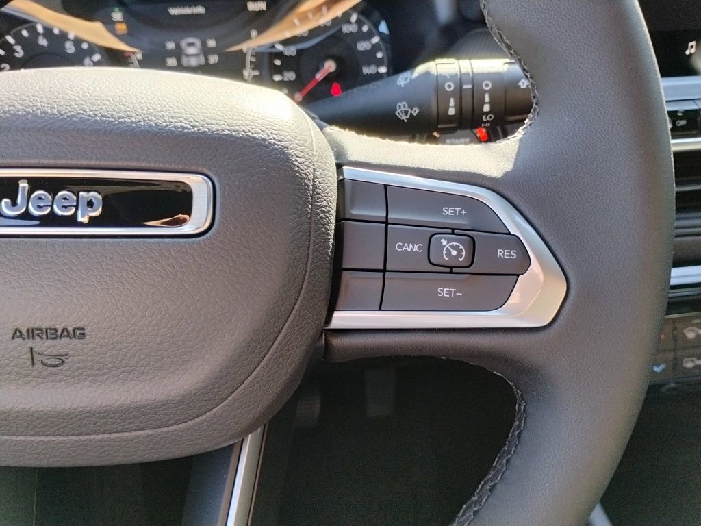 New 2026 Jeep Compass Latitude image 35