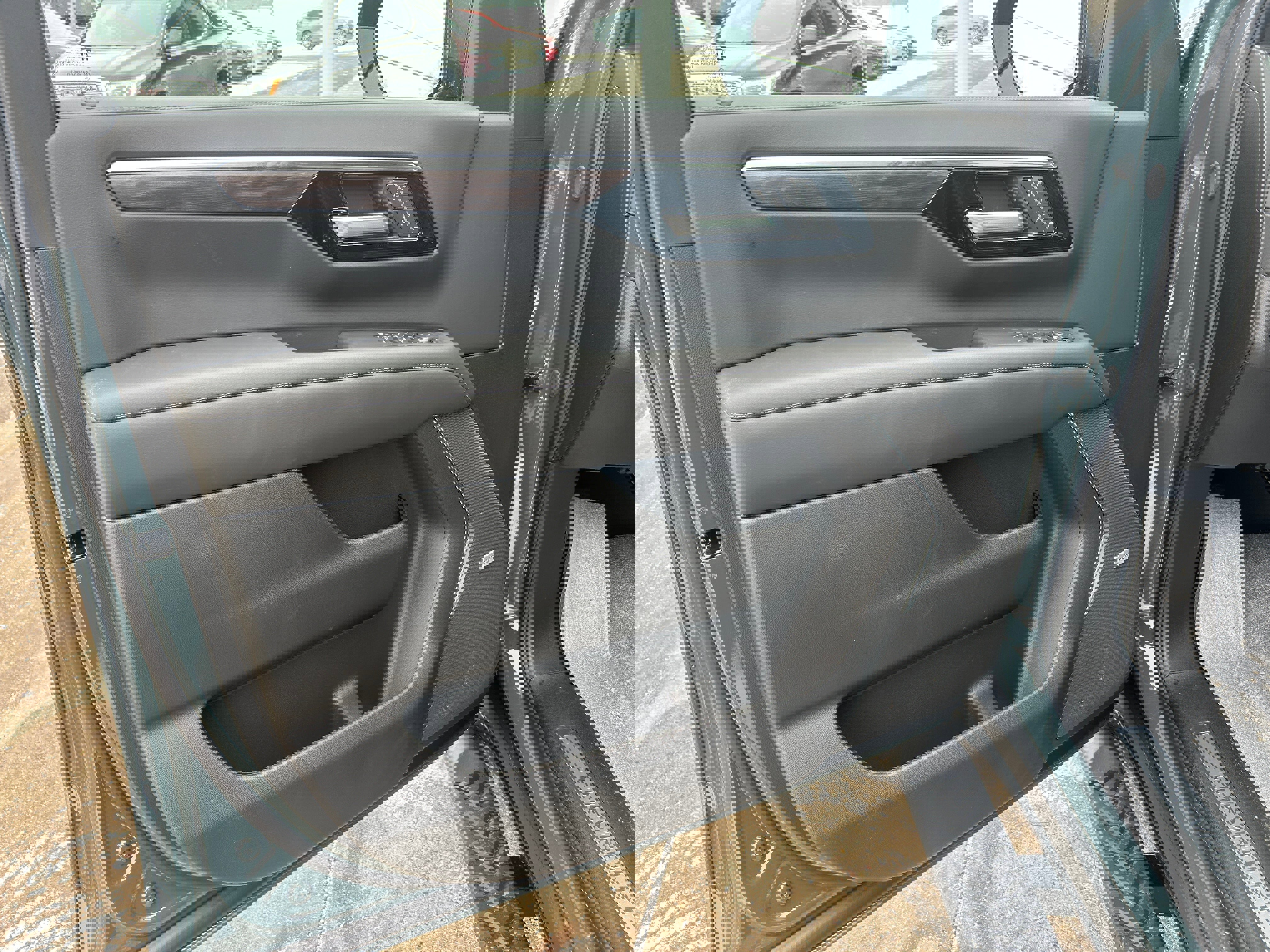 New 2026 Chevrolet Suburban Z71 w/ Comfort Package image 11