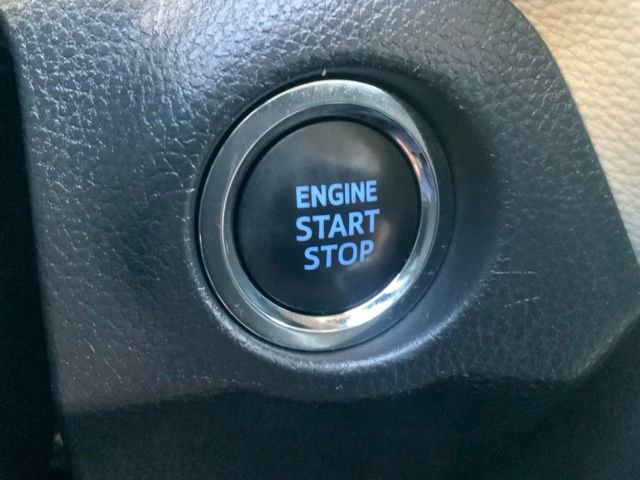 Used 2022 Toyota RAV4 XLE w/ Convenience Package image 33