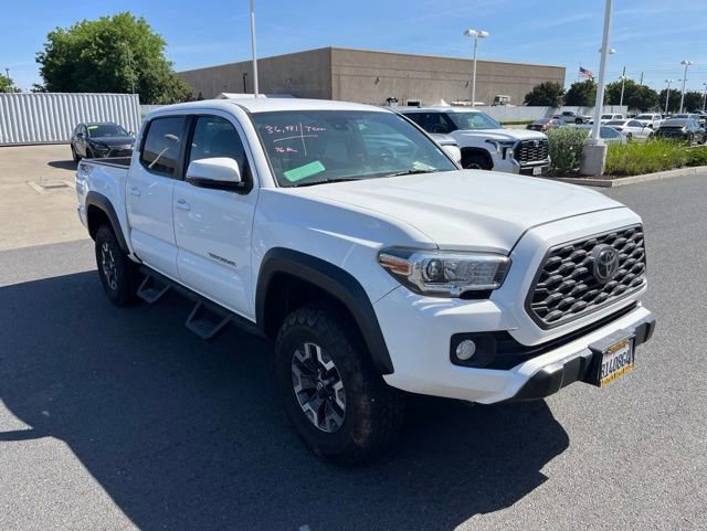 Used 2021 Toyota Tacoma TRD Off-Road AWD/4WD image 3