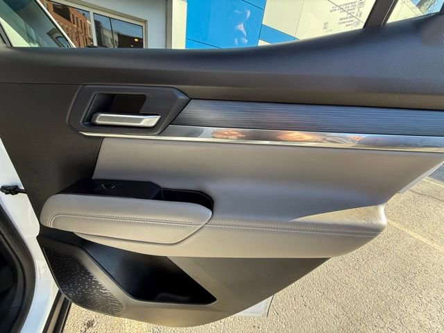 Used 2026 GMC Terrain Elevation w/ Elevation Premium Package image 17