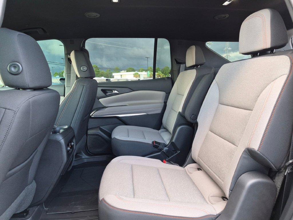 New 2026 Chevrolet Traverse LT w/ LPO, Floor Liner Package FWD image 25