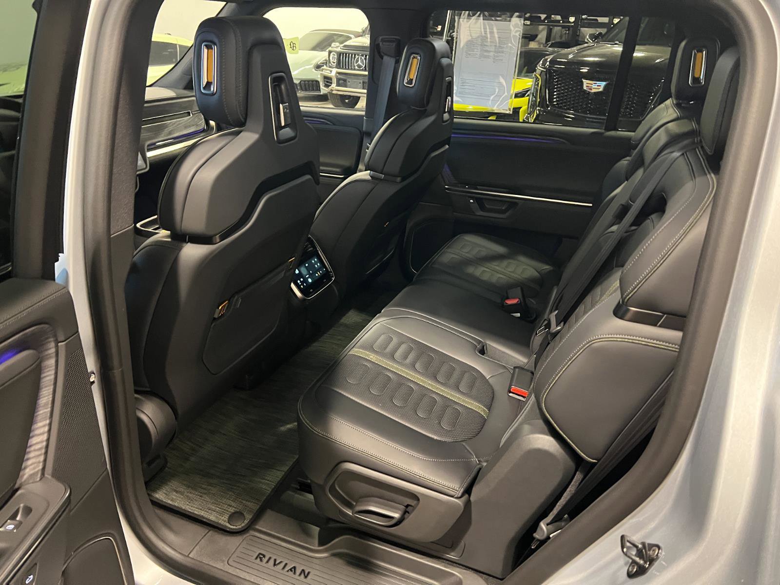 Used 2026 Rivian R1S Adventure AWD/4WD image 25