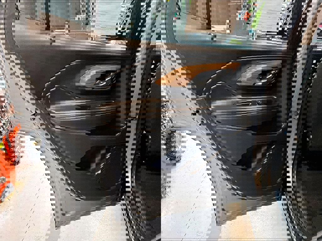 Used 2018 GMC Terrain SLE w/ Driver Convenience Package image 20