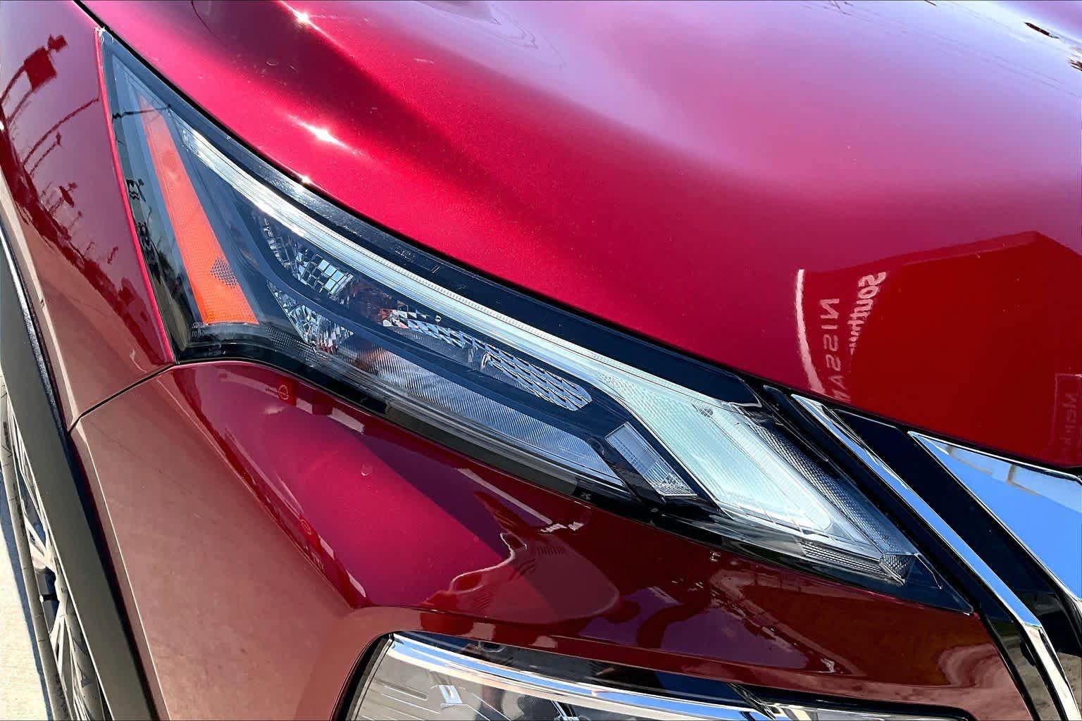 Certified 2021 Nissan Rogue SV w/ Premium Package FWD image 26