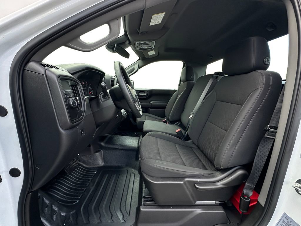 Used 2025 Chevrolet Silverado 1500 W/T RWD image 9