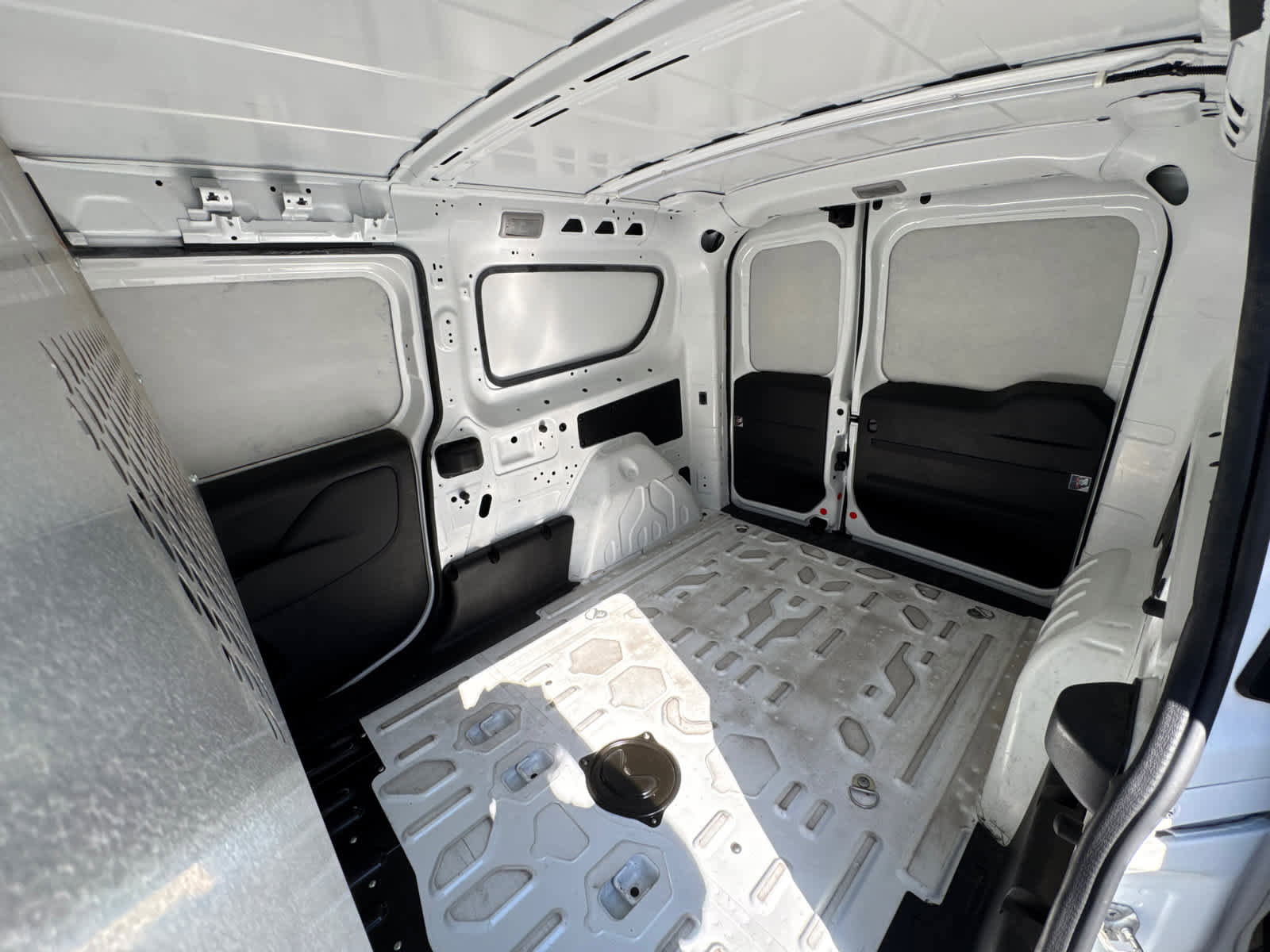 Used 2021 RAM ProMaster City Tradesman image 28