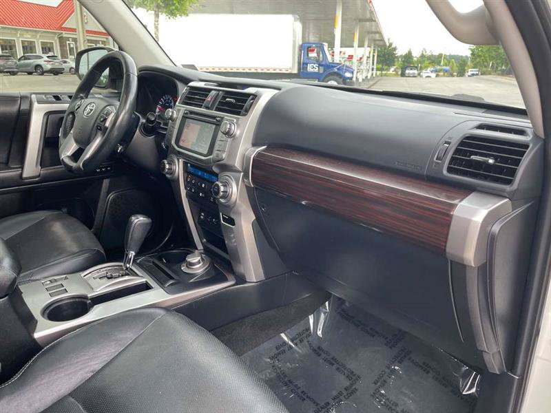 Used 2018 Toyota 4Runner Limited AWD/4WD image 71