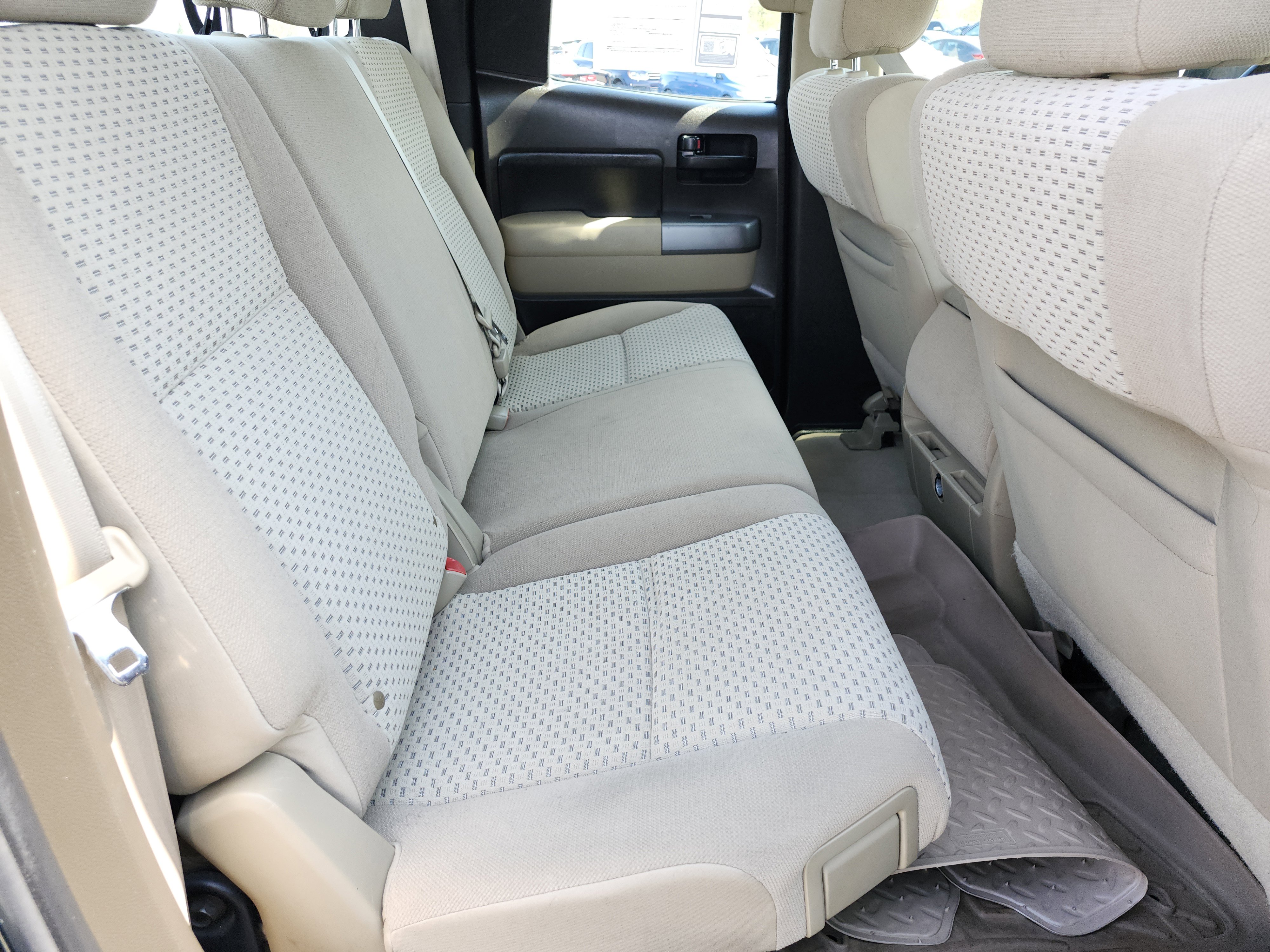 Used 2010 Toyota Tundra 4x4 Double Cab image 16