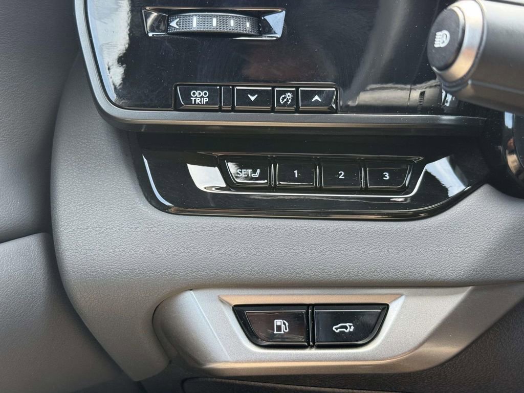 Used 2024 Lexus RX 350 Premium w/ Accessory Package (Z1) image 29