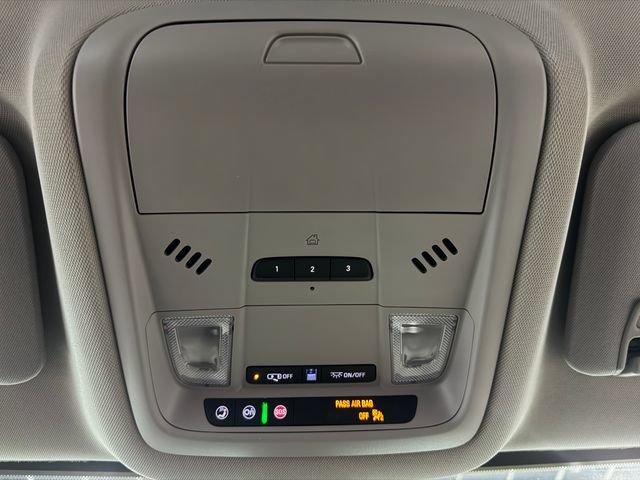 Used 2023 GMC Acadia SLT FWD image 25