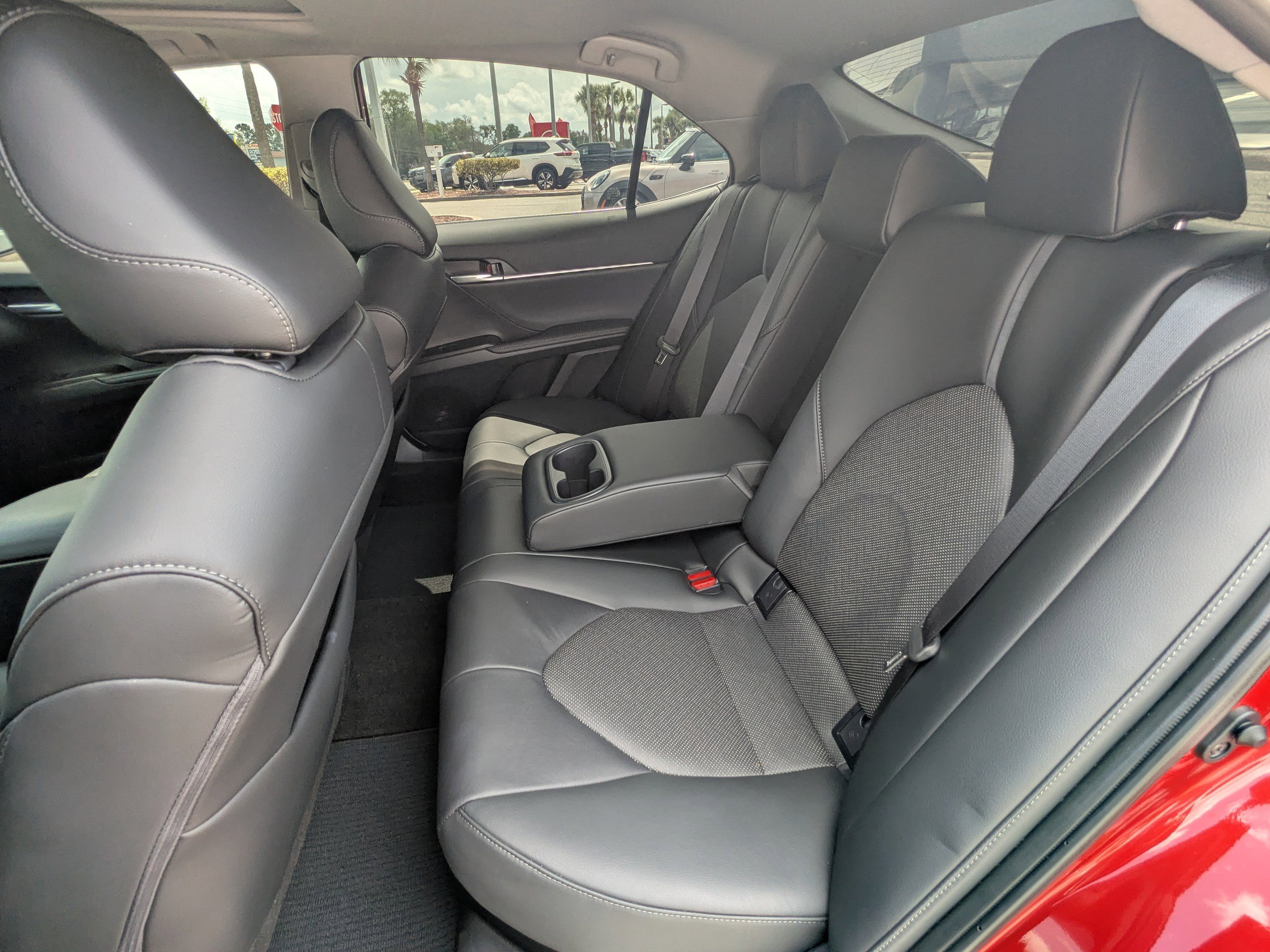 Used 2024 Toyota Camry XLE image 12